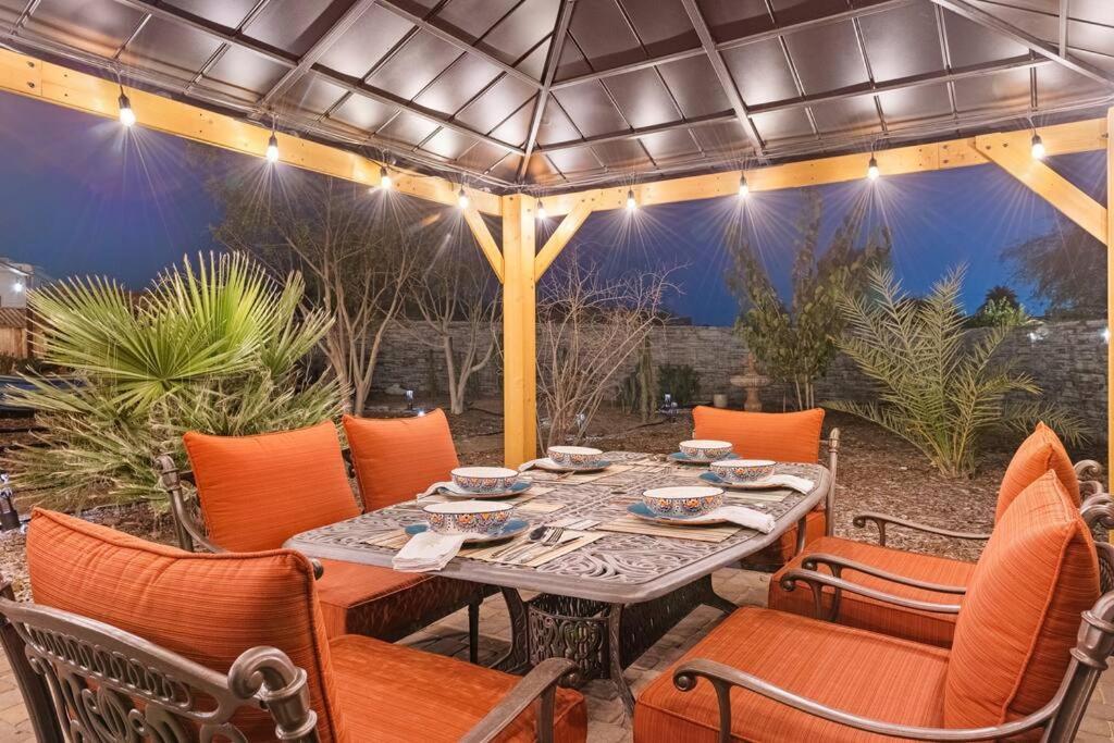 פיניקס The Hummingbird House, Sauna & Mountain Views! מראה חיצוני תמונה
